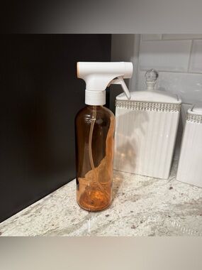 Amber Refillable Spray Bottle with White Trigger